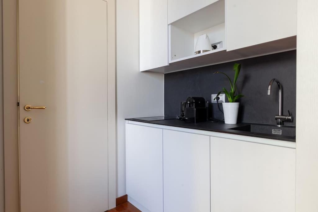 Appartamento Chicco In Zona Elegante Milano Eksteriør bilde