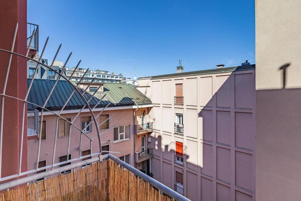 Appartamento Chicco In Zona Elegante Milano Eksteriør bilde
